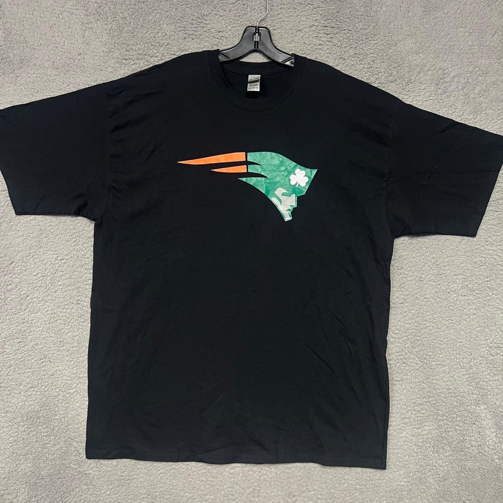 New England Patriots T Shirt Men's Sz 2XL XXL Black St. Patrick's Day Irish Logo